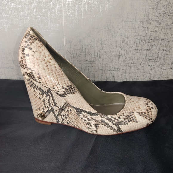 Tory Burch Python Embossed Leather Wedges - Picture 3 of 10